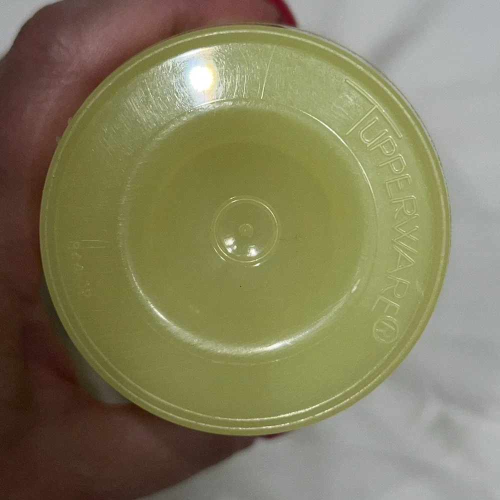 Vintage Tupperware Quick Shake Gravy Blender Shaker Yellow 2pc Set 844  564